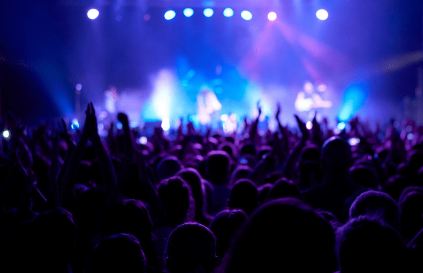 ¡Reciba el verano pasando un San Juan inolvidable con la mejor música en Estartit!